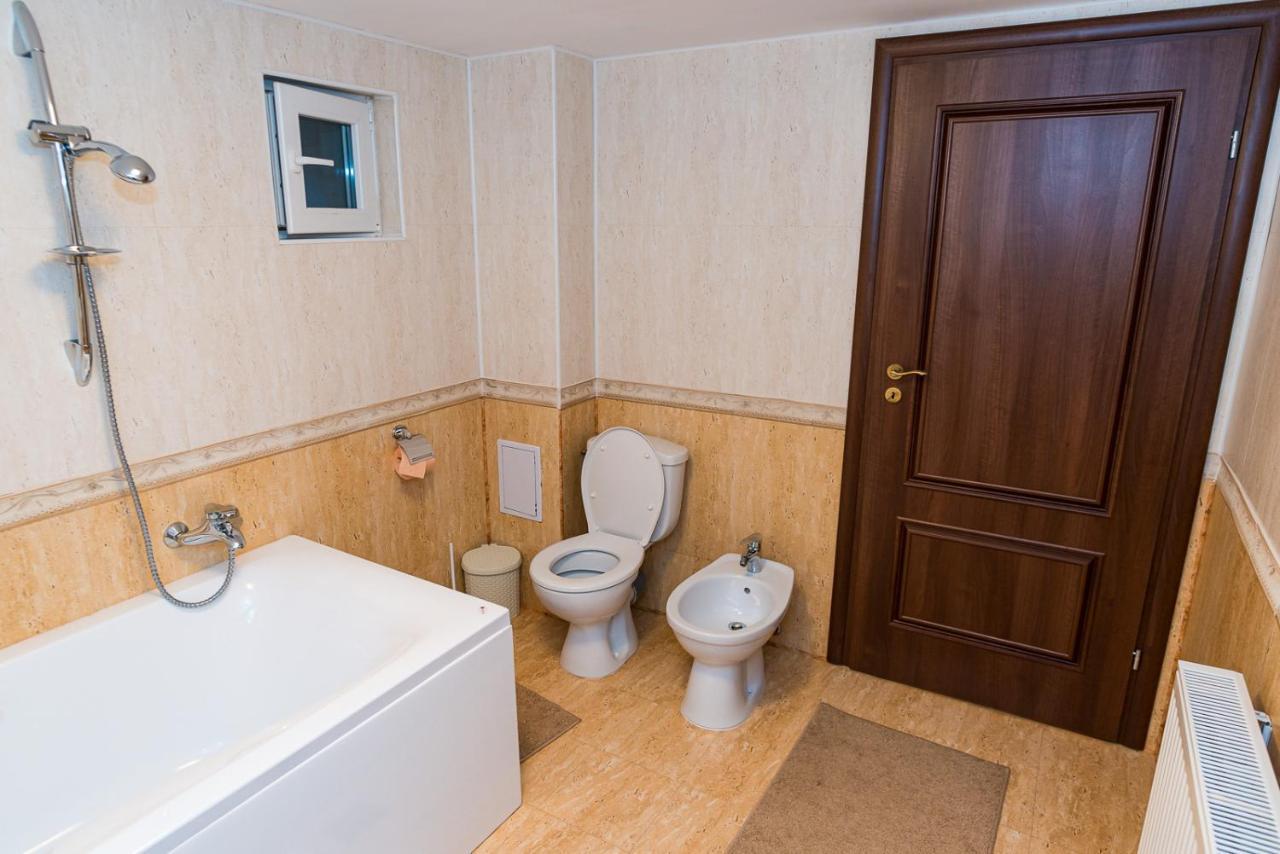 Casa Luca Hotel Moldova Noua Luaran gambar