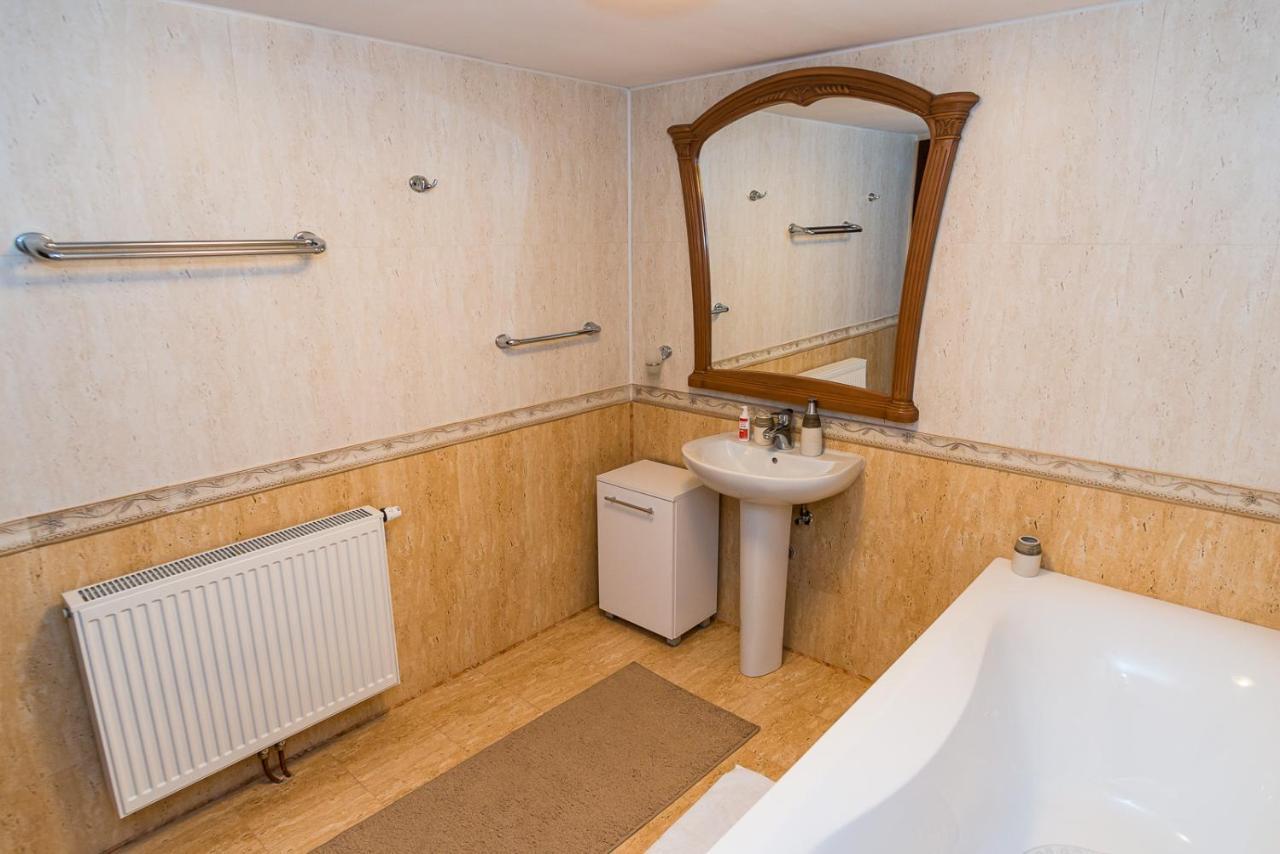 Casa Luca Hotel Moldova Noua Luaran gambar