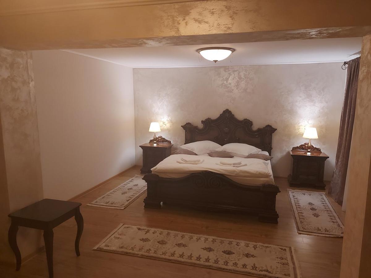 Casa Luca Hotel Moldova Noua Luaran gambar