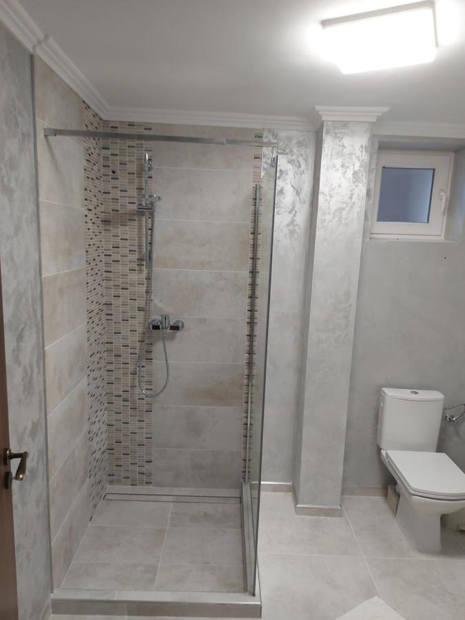 Casa Luca Hotel Moldova Noua Luaran gambar