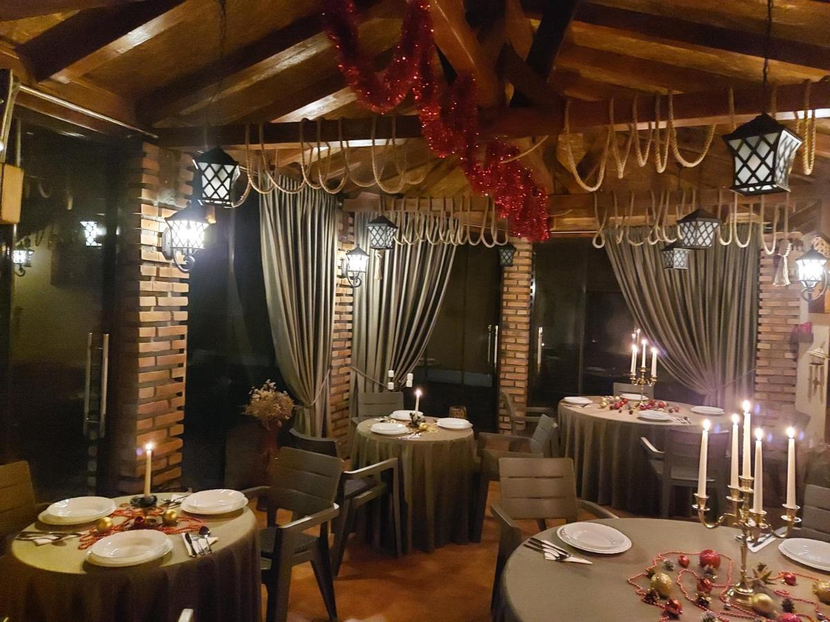 Casa Luca Hotel Moldova Noua Luaran gambar