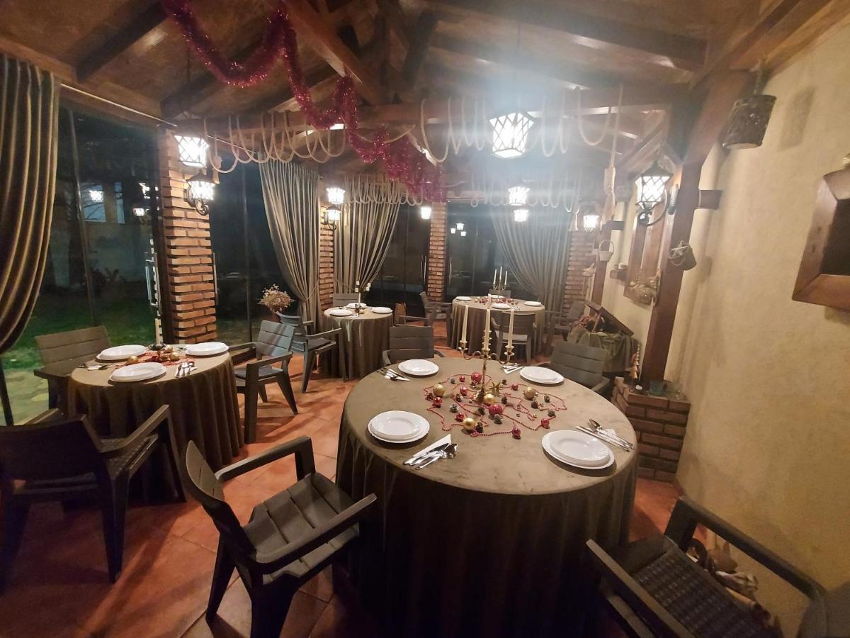 Casa Luca Hotel Moldova Noua Luaran gambar