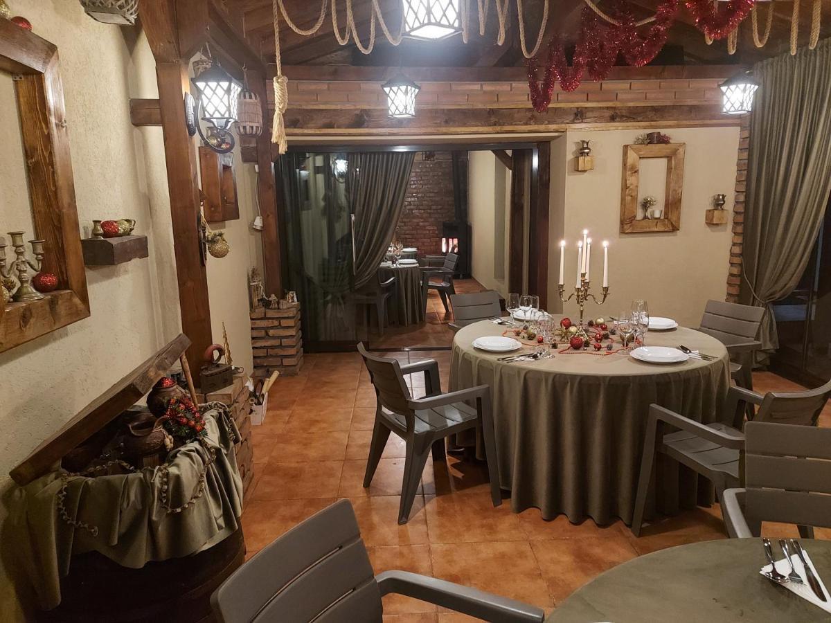 Casa Luca Hotel Moldova Noua Luaran gambar
